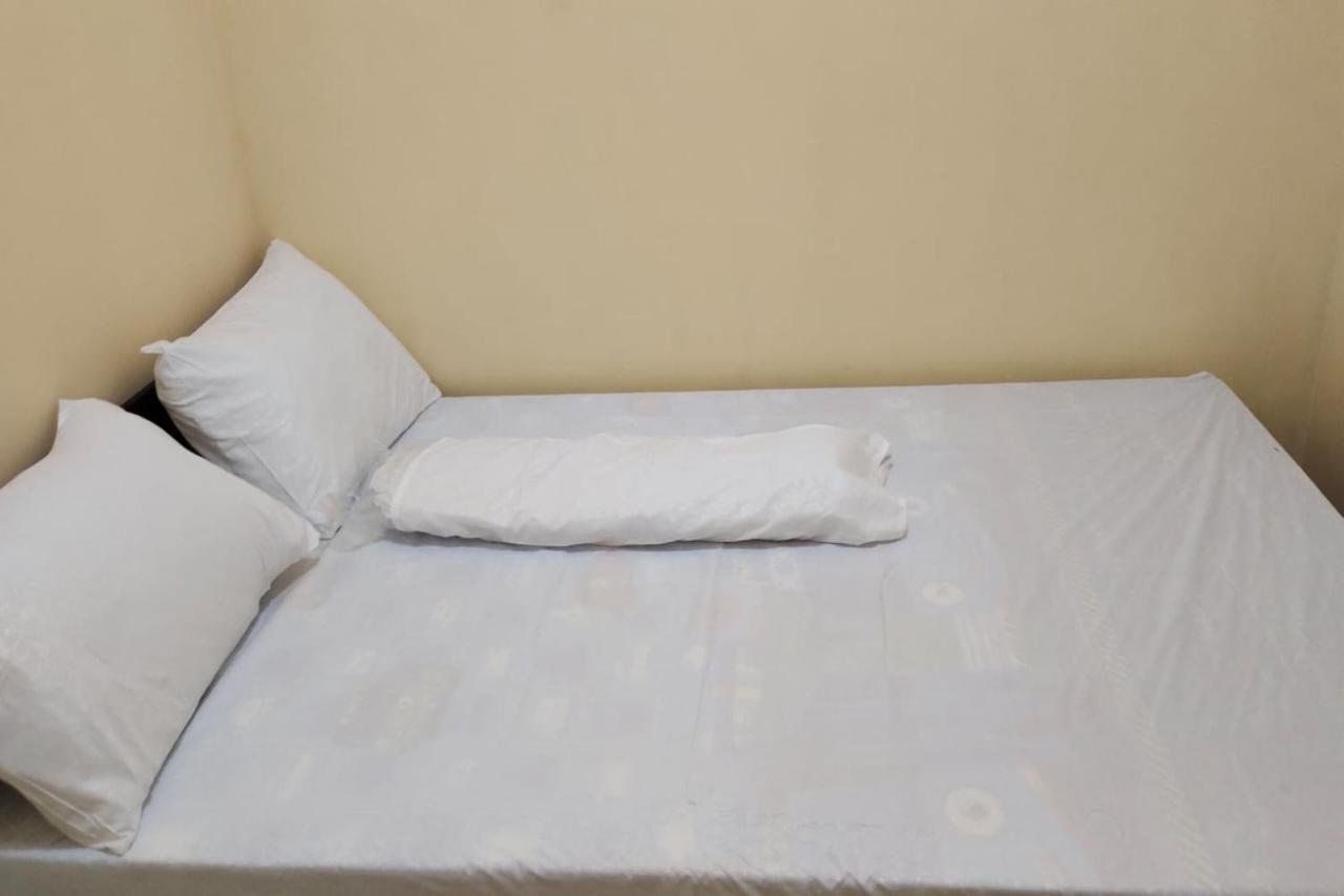 Oyo 91209 Arjuna Residence Syariah Sby Surabaya Eksteriør billede